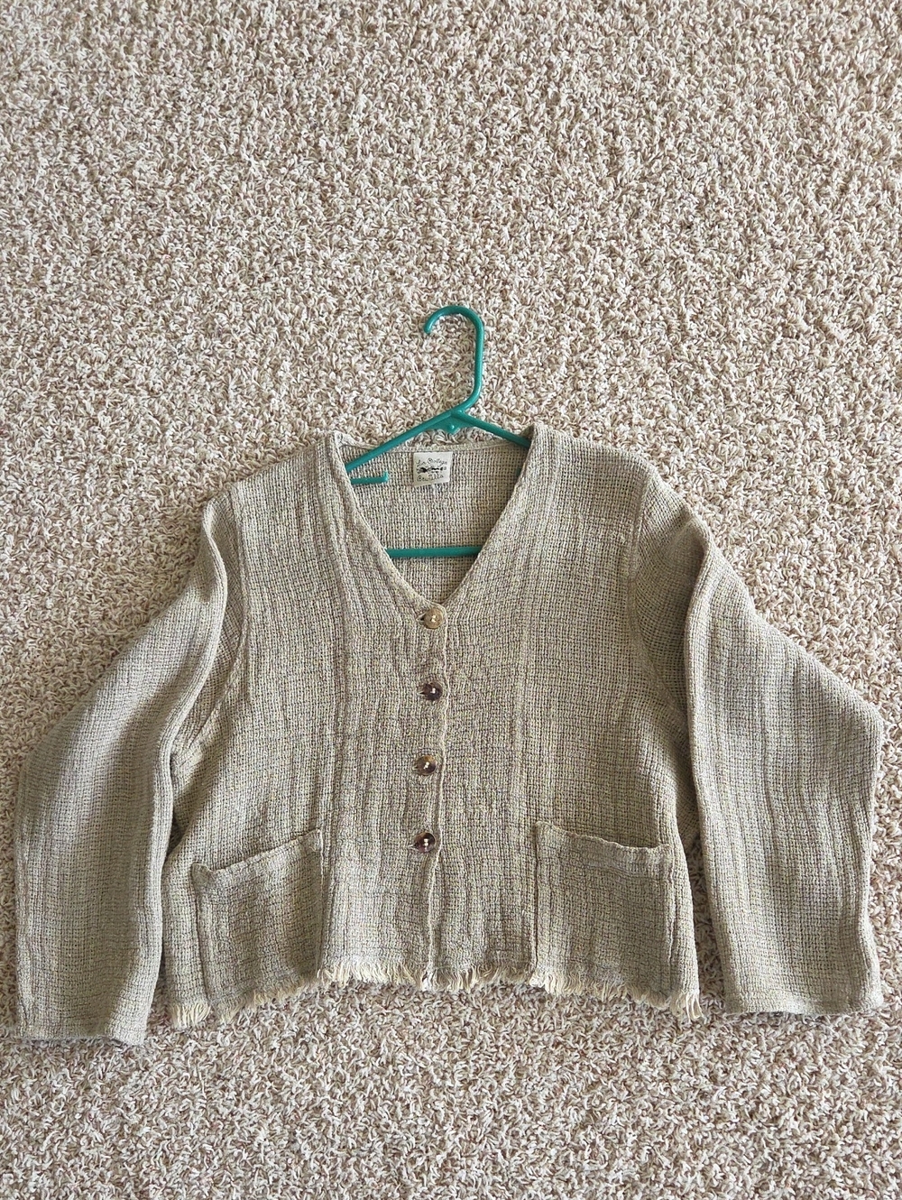 Bottega Di brunella Textured V-Neck Button Front Cropped Cardigan - Neutral Tan